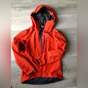 Arc’teryx Alpha SL Goretex jacket - Women’s Medium